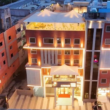 Hotel Kadamb Tree Jabalpur Exteriör bild